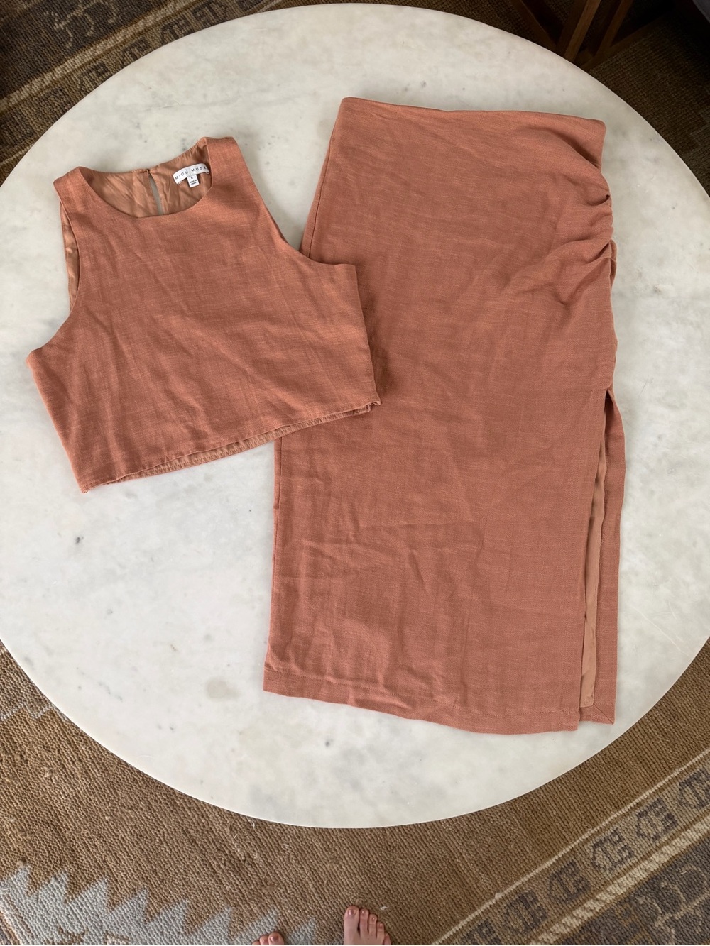 Two-Piece Linen Rust Cropped Tank and Pencil Skirt Set. Sizes M and L